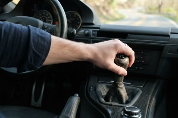 how to drive a manual car